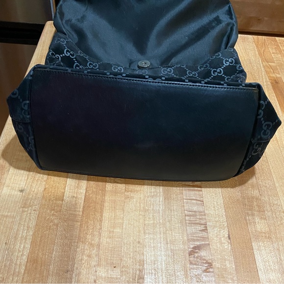 Gucci Black Suede Bag - Picture 3 of 9